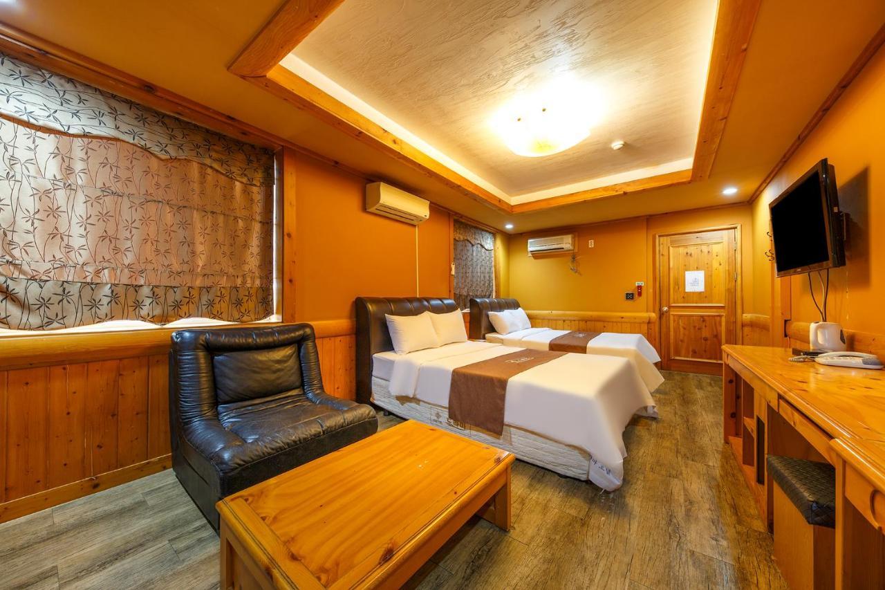 Drama Motel Boryeong Exterior foto
